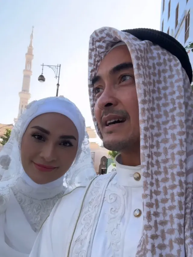 Akad Nikah Zumi Zola dan Putri Zulhas