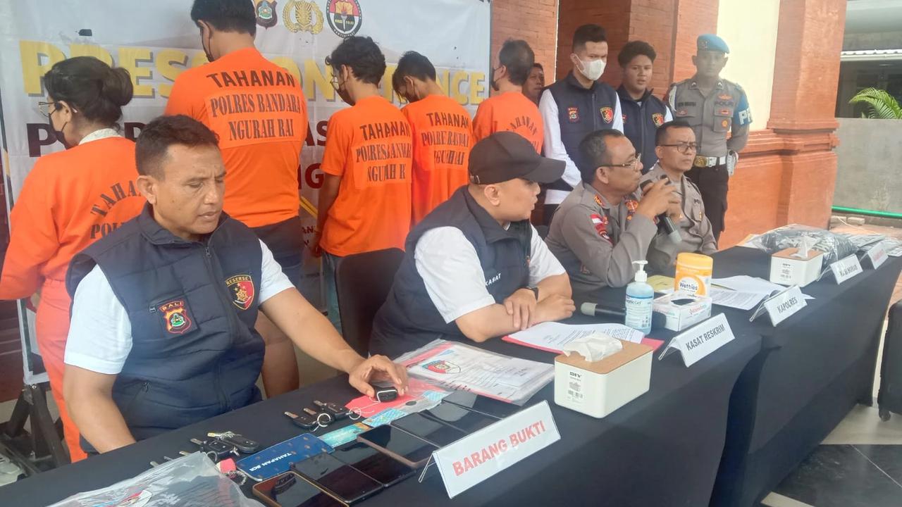 Polisi Tangkap 5 Pelaku Sindikat Penggelapan Mobil Rental di Bandara Bali