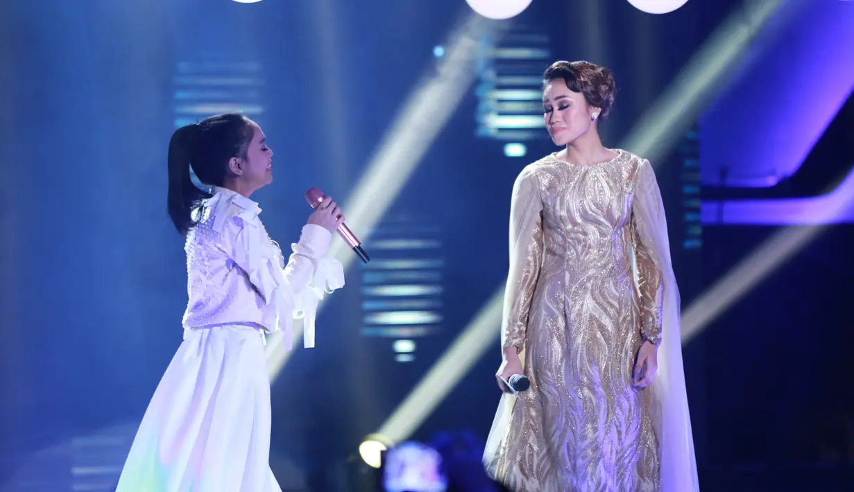 Konser Kemenangan Dangdut Academy Asia 2 digelar Kamis malam (29/12/2016). Konser itu dimenangkan oleh Weni. Sedangkan Rani menjadi runner up dan yang ketiga diraih oleh Irsya. (Adrian Putra/Bintang.com)