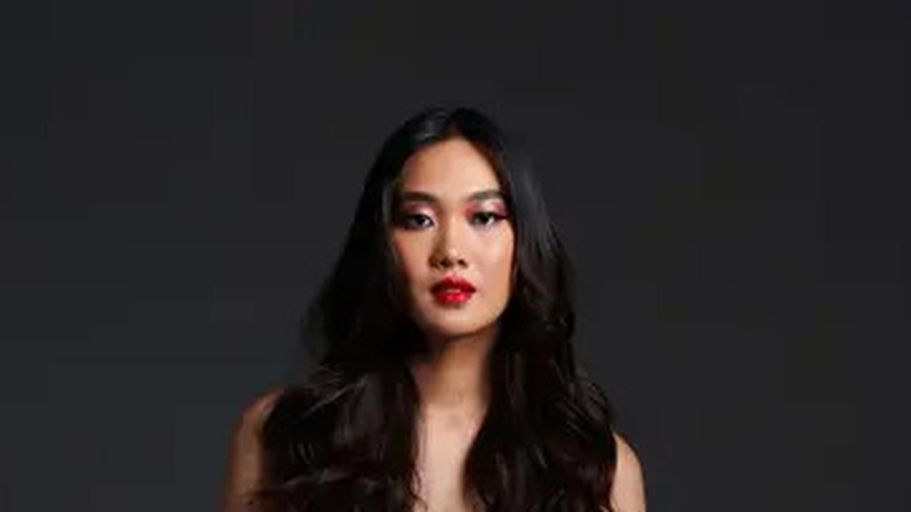 Model Rambut Wanita Panjang Bergelombang