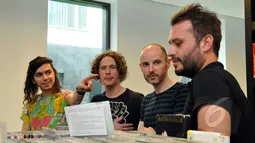 Manceau, band asal Francis, seusai ditemui di Institut Francis Indonesia (IFI) di kawasan Thamrin, Jakarta (15/5/2015). Band ini beranggotakan Julien, Sam, François, dan Vincent. (Liputan6.com/Panji Diksana)