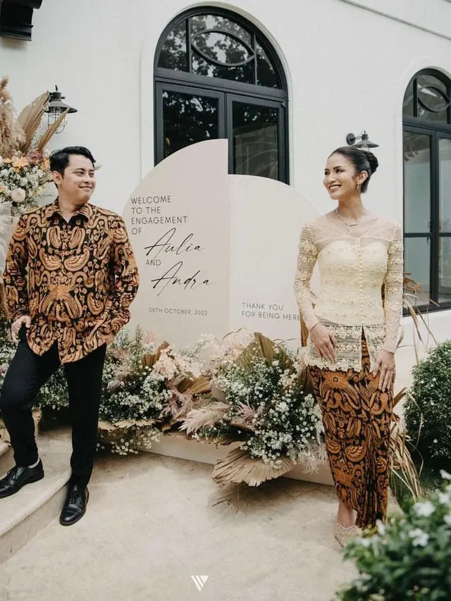 Resmi Tunangan, Aulia Sarah Pemeran Badarawuhi Tampil Menawan Berkebaya