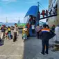 Kapolsek KPS Bitung AKP Herman Pamuli mengatakan, proses kedatangan dan keberangkatan penumpang dilakukan sesuai protokol kesehatan maupun SOP yang berlaku di pelabuhan.