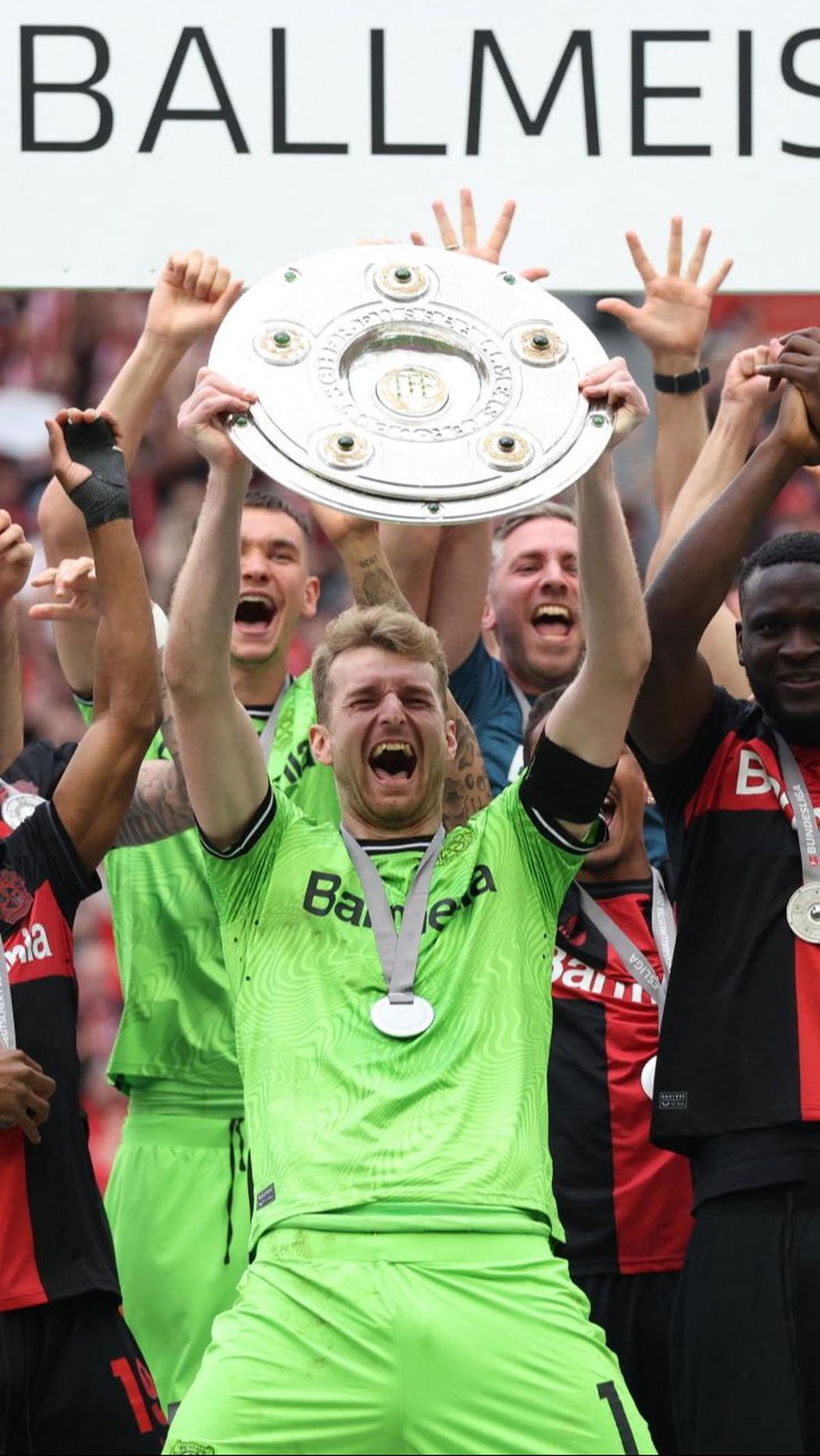 Bayer Leverkusen mencetak sejarah menjadi tim pertama yang menjuarai Bundesliga tanpa kekalahan.&nbsp;Foto: REUTERS/Thilo Schmuelgen