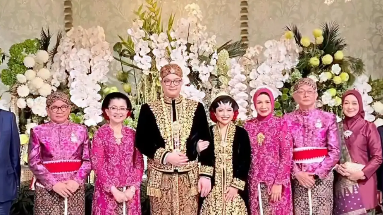 Putri Pramono Anung saat Siraman dan Akad Nikah