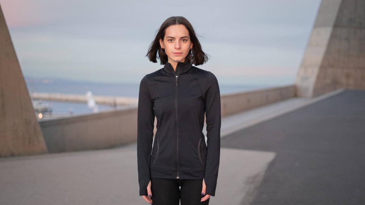 Tetap Keren Saat Olahraga, Ini Jaket Sport Wanita Nyaman untuk Tampil Stylish