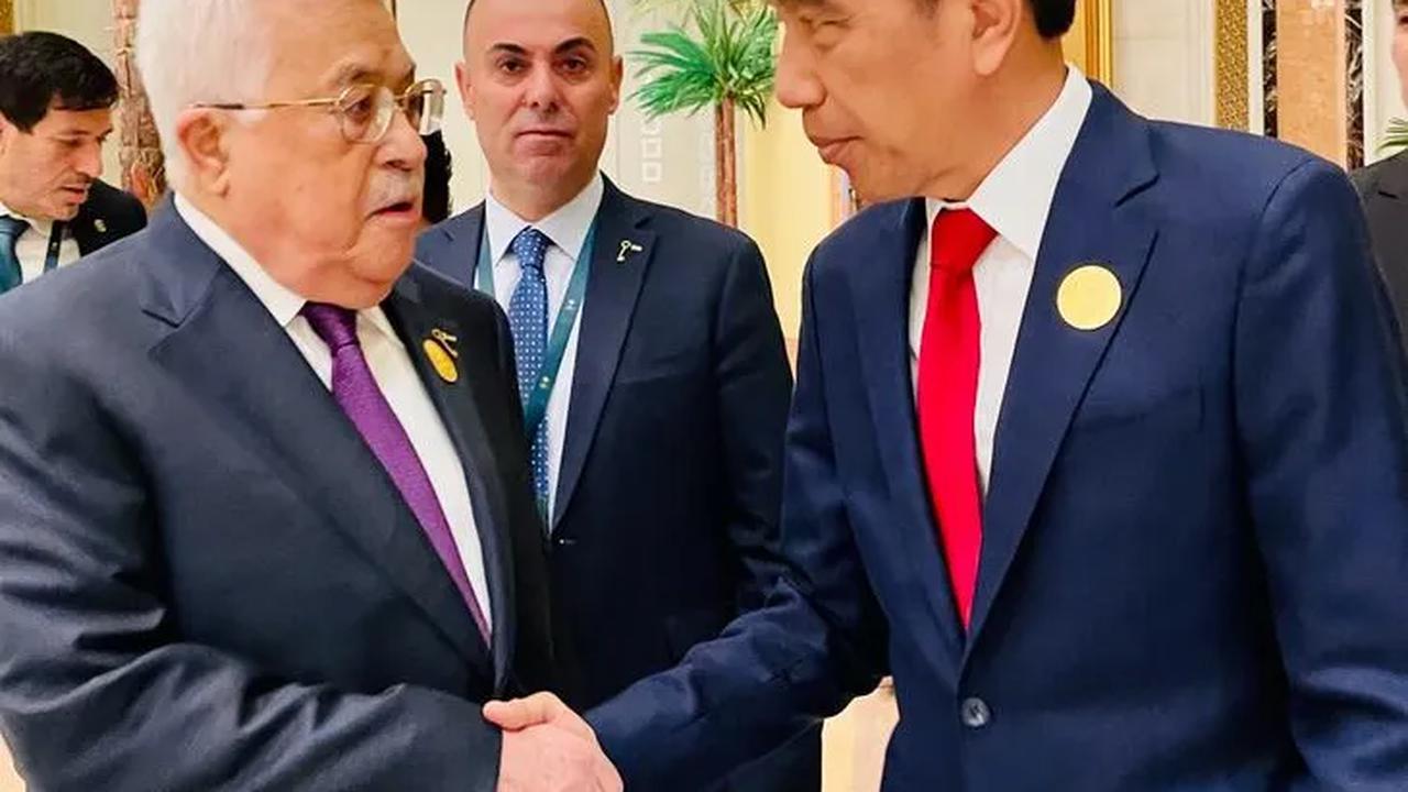 "Kunjungan ini juga merupakan kesempatan baik untuk langsung menyampaikan hasil KTT OKI di Riyadh yang mencerminkan solidaritas negara-negara OKI untuk membela keadilan dan kemanusiaan," jelas Jokowi.