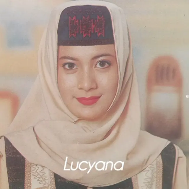 Pesona Hijab Artis Tahun 1997-an