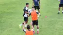 <p>Pemain Timnas Indonesia, Witan Sulaeman mengikuti sesi latihan di Lapangan A, Kompleks Gelora Bung Karno, Senayan, Jakarta, Sabtu (31/8/2024) sebagai persiapan jelang menghadapi Arab Saudi pada putaran ketiga kualifikasi Piala Dunia 2026 zona Asia. (Bola.com/Abdul Aziz)</p>