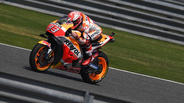 Senyum Marc Marquez Raih Pole Position di Gp Thailand
