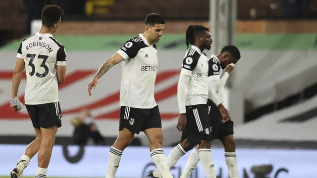 FOTO: Kalah 0-2 dari Burnley, Fulham Susul WBA dan Sheffield United Terdegradasi ke Divisi Championship - Aleksandar Mitrovic; Tim Fulham
