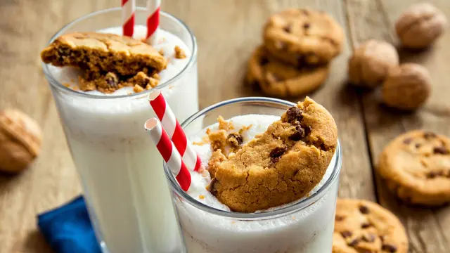 minuman milkshkae butter cookies biskuit