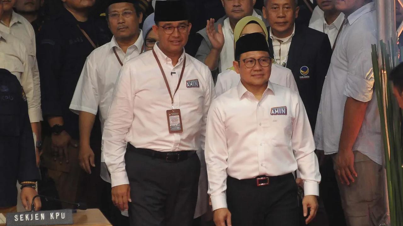 Jadi menurut Anies, seberat-beratnya tekanan, tekanan rakyat adalah yang lebih besar.<br>