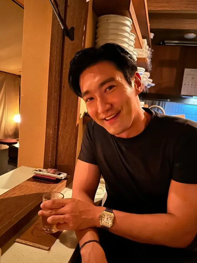 credit: https://www.instagram.com/siwonchoi/