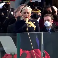 Lady Gaga bernyanyi di pelantikan Joe Biden. Dok: White House