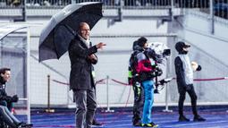 Arne Slot memulai karier sebagai pelatih di PEC Youth pada tahun 2013 setelah pensiun sebagai pemain. Ia kemudian ditunjuk sebagai asisten pelatih di SC Cambuur Leeuwarden dalam dua musim, yaitu 2016/2017 dan 2017/2018. Setelah itu, slot pindah ke AZ Alkmaar sebagai asisten pelatih sebelum naik jabatan sebagai pelatih kepala pada musim 2019/2020. (AFP/APA/Reinhard Eisenbauer)