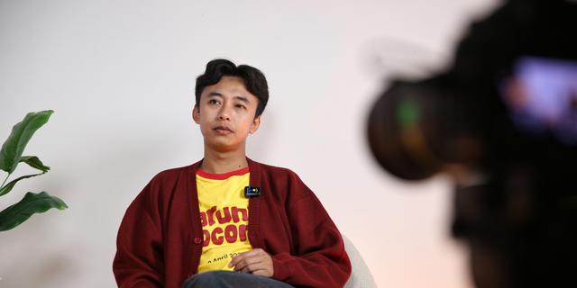 Fajar Nugra dan Randhika Djamil Syuting Film Warung Pocong, Jaga Kedai Digaji Rp50 Juta Per Bulan