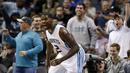 Ekspresi pemain Charlotte Hornets, Marvin Williams usai melakukan dunk saat melawan Miami Heat pada laga NBA di Spectrum Center, (29/12/2016). Hornets menang 91-82. (AP/Nell Redmond)