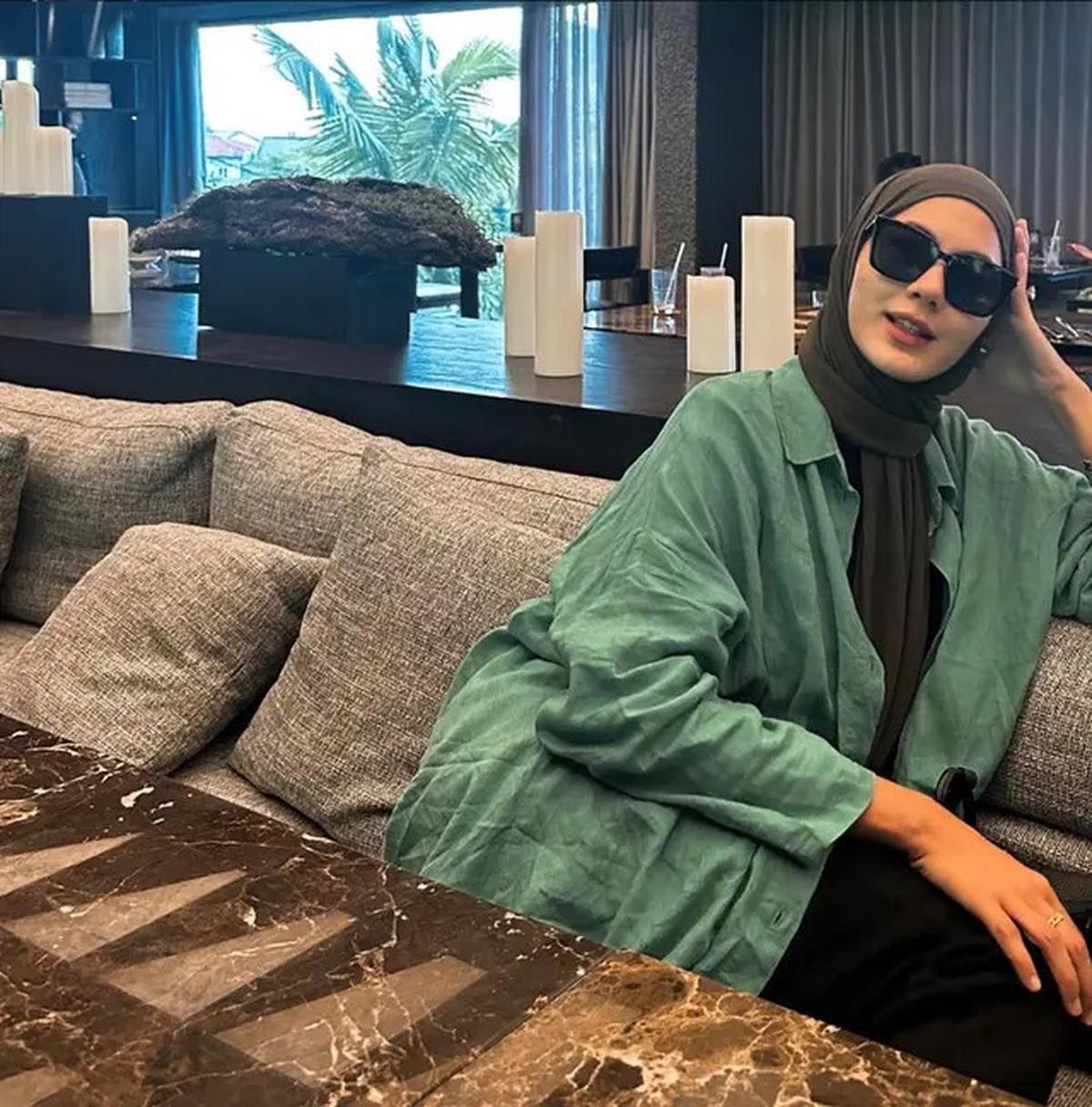 7 Potret Paula Verhoeven Mulai Berhijab, Awal Pisah Rumah dengan Baim Wong