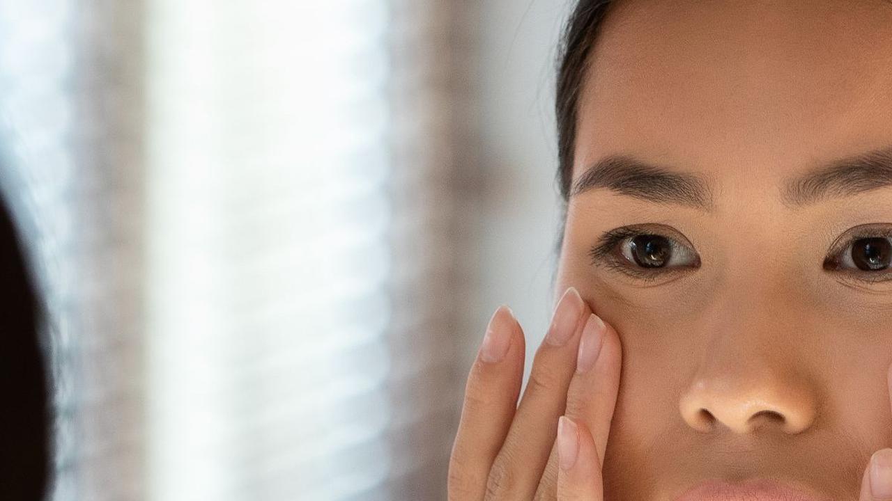 Mengapa Vitamin C dan Retinol Dibutuhkan untuk Skincare Anti Penuaan?