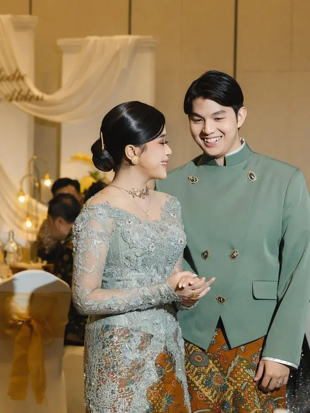 8 Potret Kebaya Lamaran Brisia Jodie, Anggun Berkebaya dengan Nuansa Tradisional Elegan