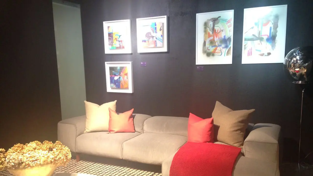 Minuman gaya hidup Martell menggelar pameran seni bertajuk "Living with Art" yang menggabungkan desain interior dan seni fotografi.