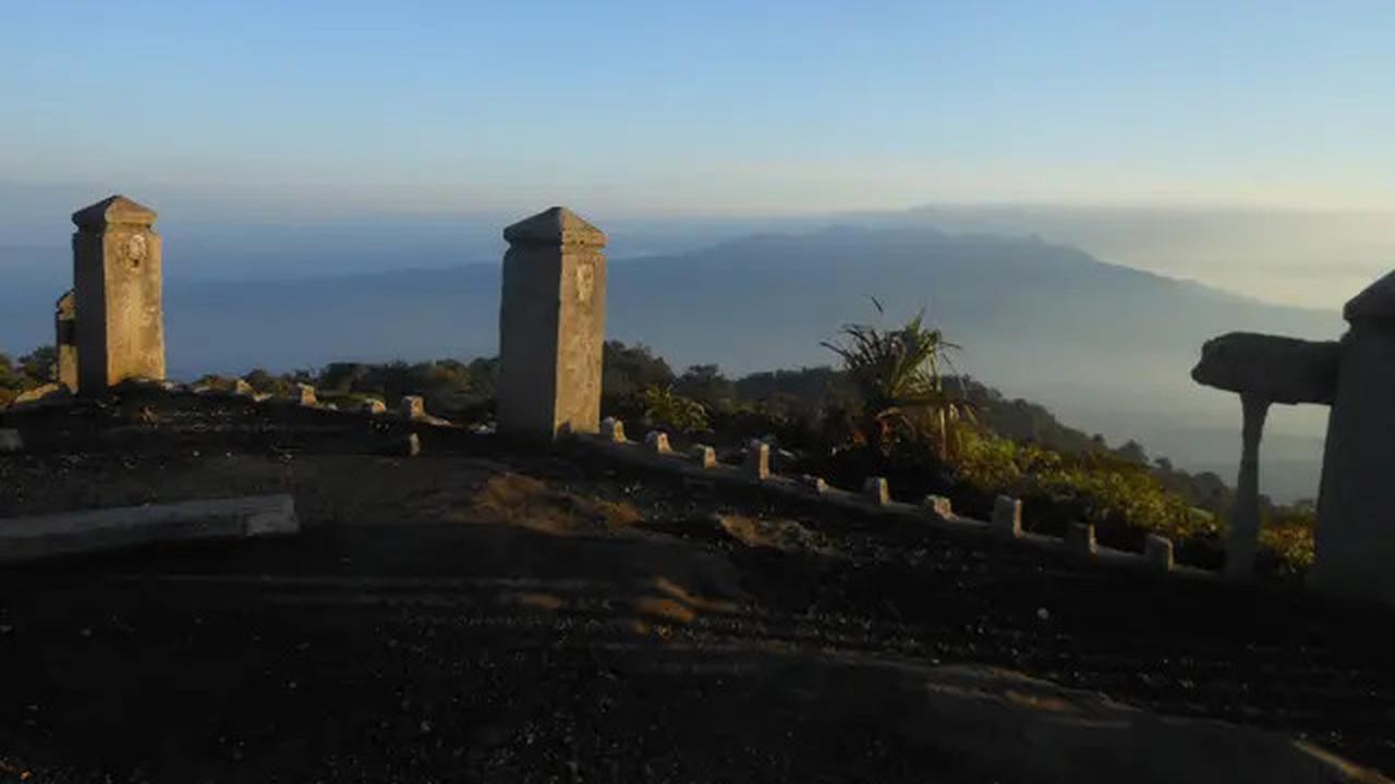 6 Fakta Menarik Gunung Kaba di Bengkulu yang Punya Danau di Ketinggian 1.100 Mdpl