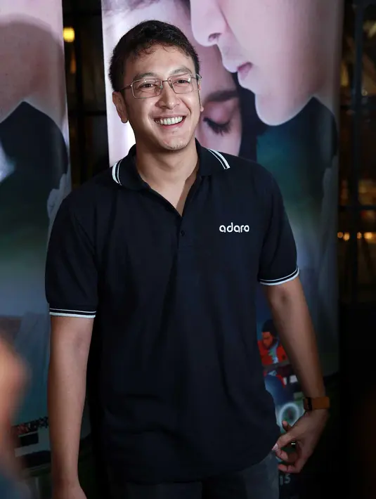 "Lama juga untuk mendapatkan adegan itu, setengah jam ada kali ya dan ini tantangan. Susah sih," ungkap Dimas Anggara saat ditemui di Senayan City, Jakarta Pusat, Kamis 6 Agustus 2015. (Deki Prayoga/Bintang.com)