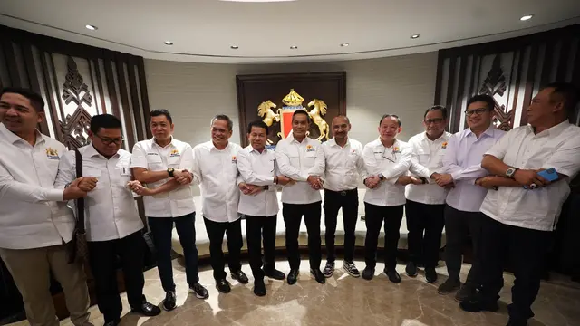 Ketum Kadin Indonesia Anindya Bakrie dan 24 Ketum maupun Pengurus Kadin Provinsi menegaskan dukungan pengusaha untuk menyukseskan program pemerintah Prabowo-Gibran.