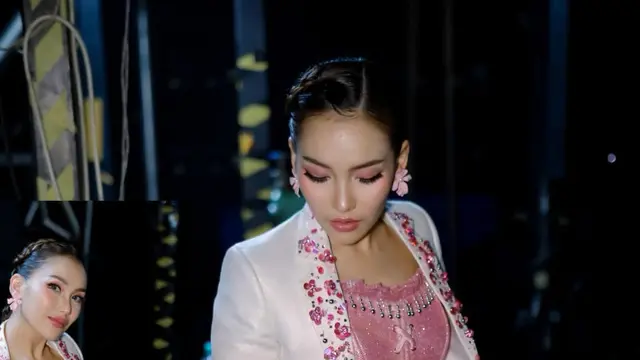 Bak Glinda dari Negeri Oz, Ayu Ting Ting Tampil Manis dalam Balutan Dress Pink Saat Manggung