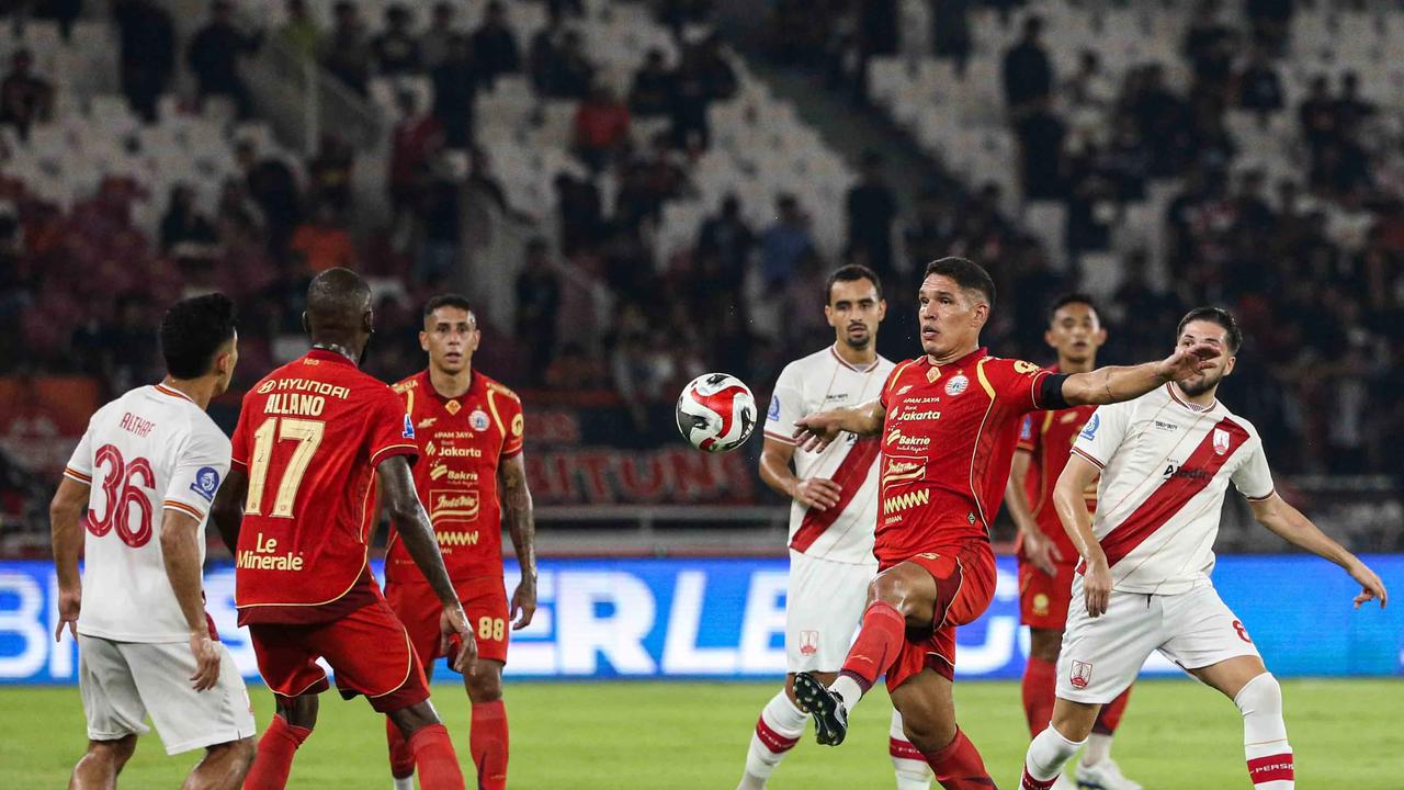 FOTO: Persija Jakarta Jaga Peluang Juara Usai Tekuk Persis Solo