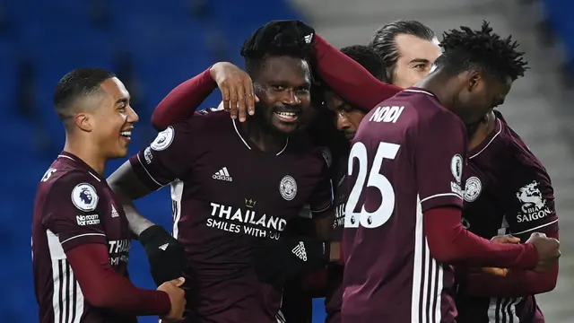 FOTO: Leicester City Tundukkan Brighton and Hove Albion 2-1 - Daniel Amartey; Tim Leicester City