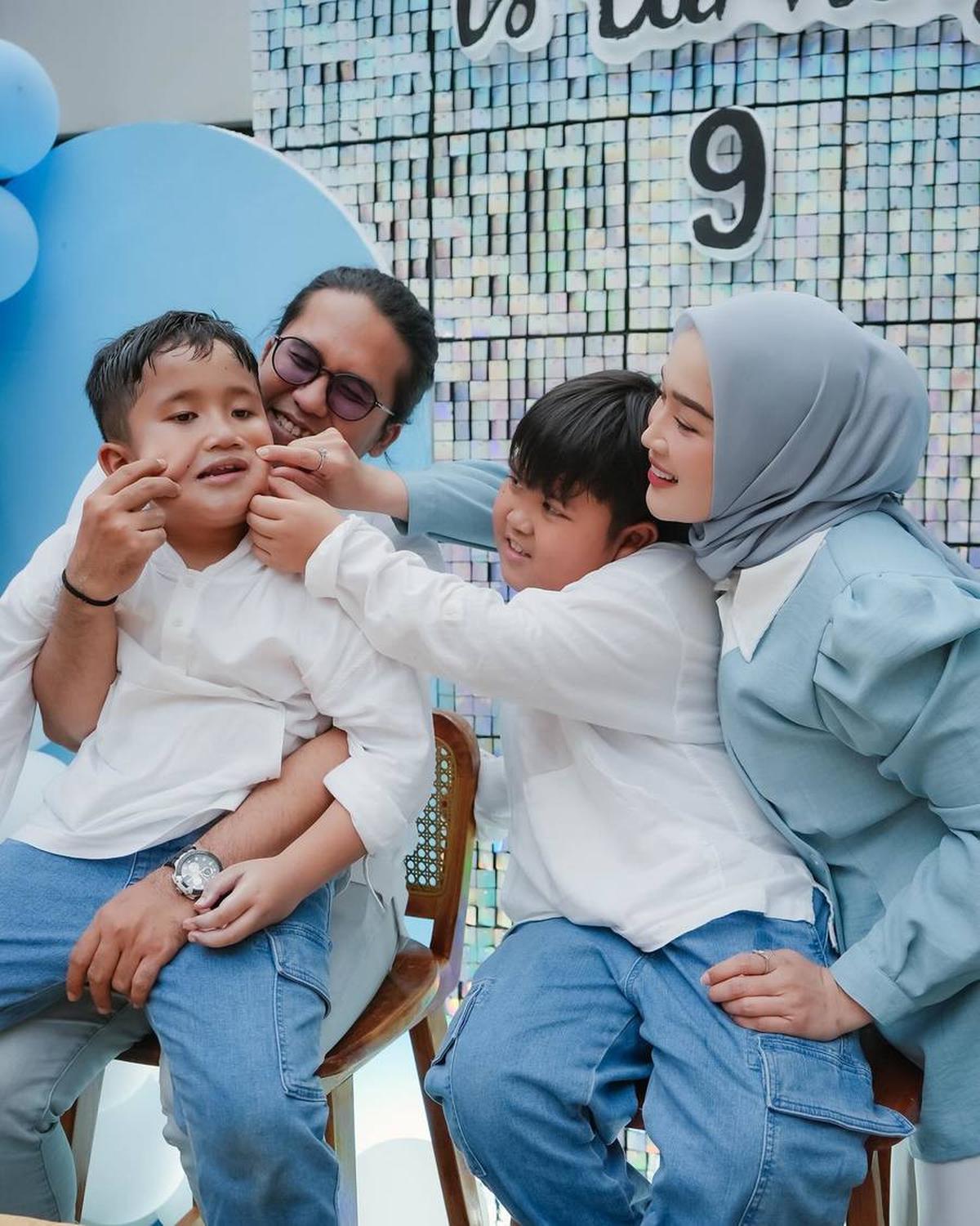 Ririe dan Ayus Terlihat Kompak&nbsp;