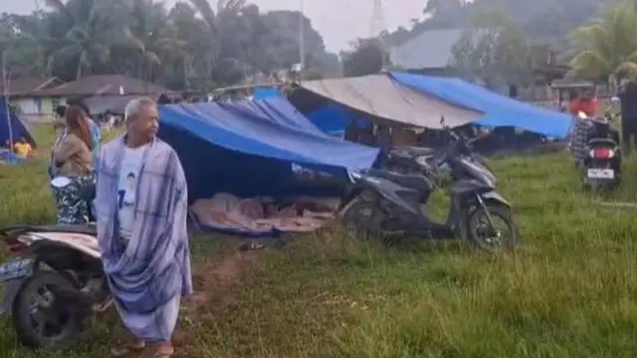 Gibran Tinjau Korban Gempa Poso, Sampaikan Pesan Presiden Prabowo