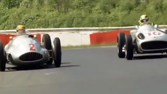 Hamilton dan Rosberg Jajal Mobil Klasik di Nurburgring