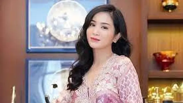 Potret Bunga Zainal (Sumber: Grid.id)