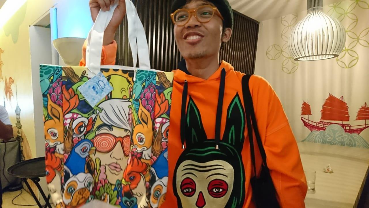 Demi Sayangi Bumi, Muklay Selesaikan 3 Karya Hanya dalam Seminggu