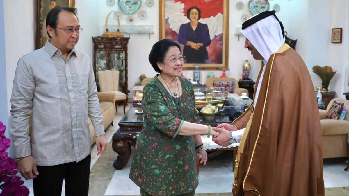 Momen Megawati Didampingi Prananda Prabowo Terima Dubes Qatar, Ini yang Dibahas