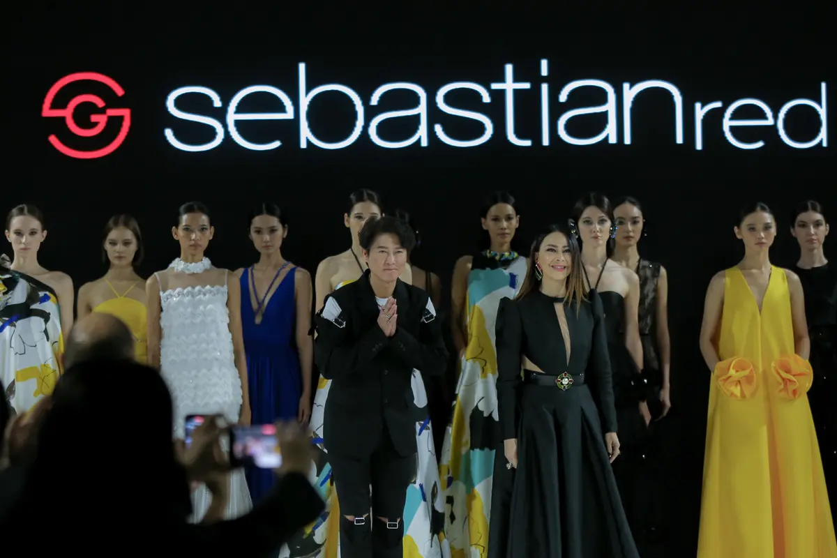 Cantiknya Bayangan Rembulan Terpancar Jelas di Koleksi Terbaru SEBASTIANred 2023/2023