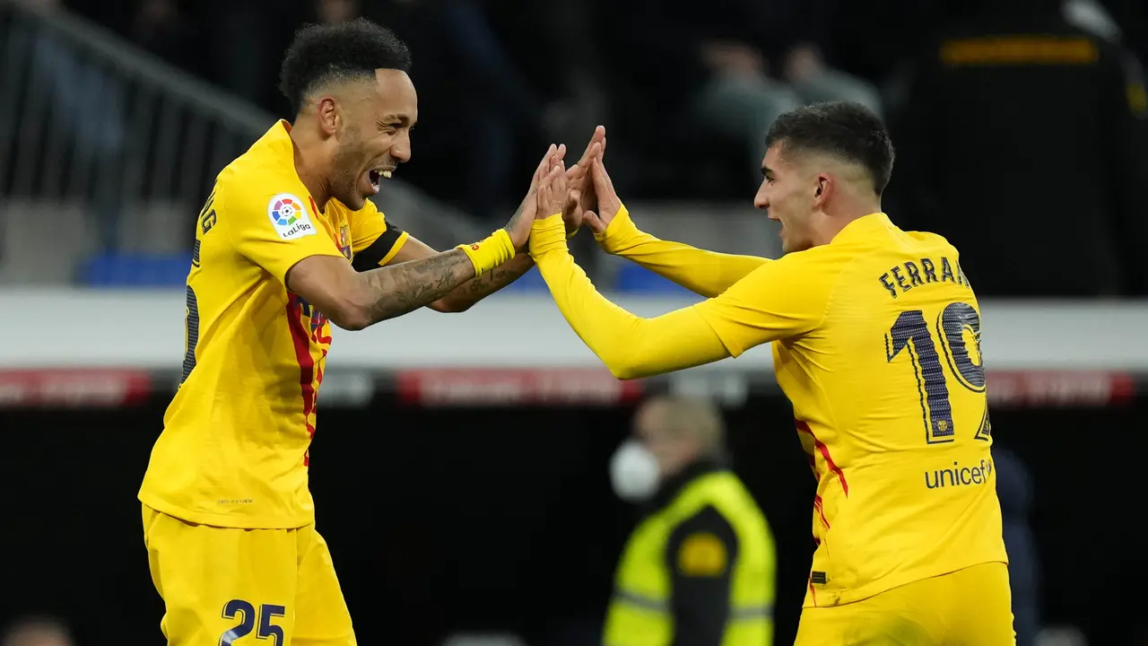 Foto: Sepak Terjang Pierre-Emerick Aubameyang, Dibuang Arsenal Jadi Bintang di Barcelona