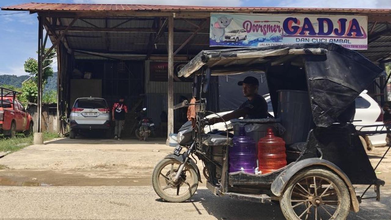 Warga Tapteng Bergantung Mata Air Perbukitan Akibat Longsor, Picu Krisis Air Bersih Tapteng
