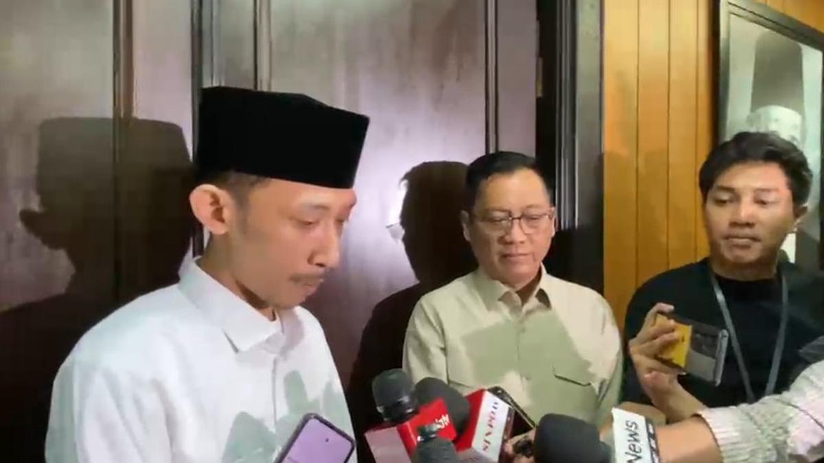Alasan Anggota DPRD Jember Merokok dan Main Game saat Rapat