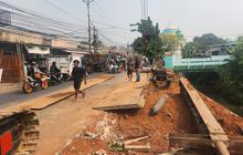 Atasi Macet Sawangan, Jalan Cipayung Dilebarkan hingga 12 Meter