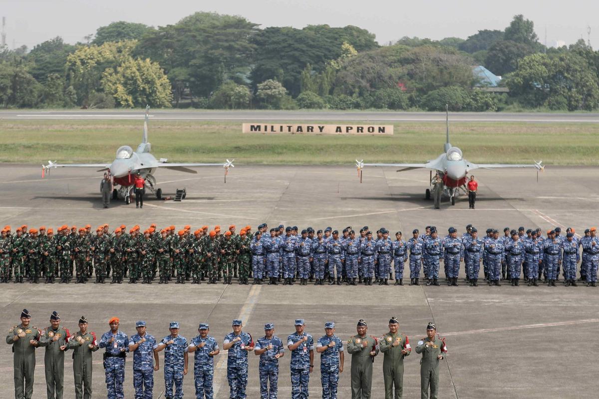 Jet tempur hingga helikopter dengan senapan mesin disiapkan TNI AU untuk amankan pelantikan Prabowo