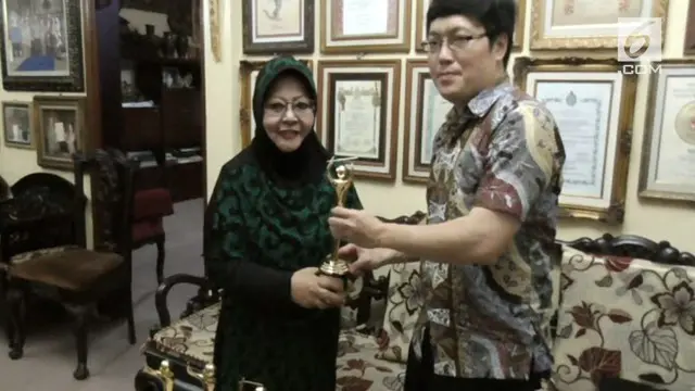 Legenda musik keroncong Indonesia, Waldjinah kembali meraih piala AMI.
