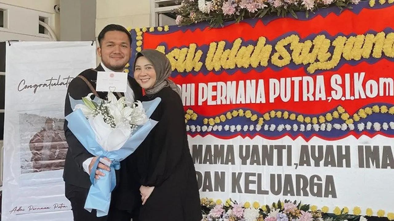 6 Potret Kesha Ratuliu Rayakan Kelulusan Suami, Baby Bump Jadi Sorotan