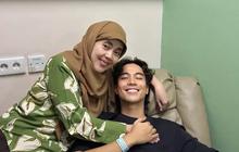 Senyum Lebar Vidi Aldiano Sebelum Kemoterapi Ditemani Sang Ibu