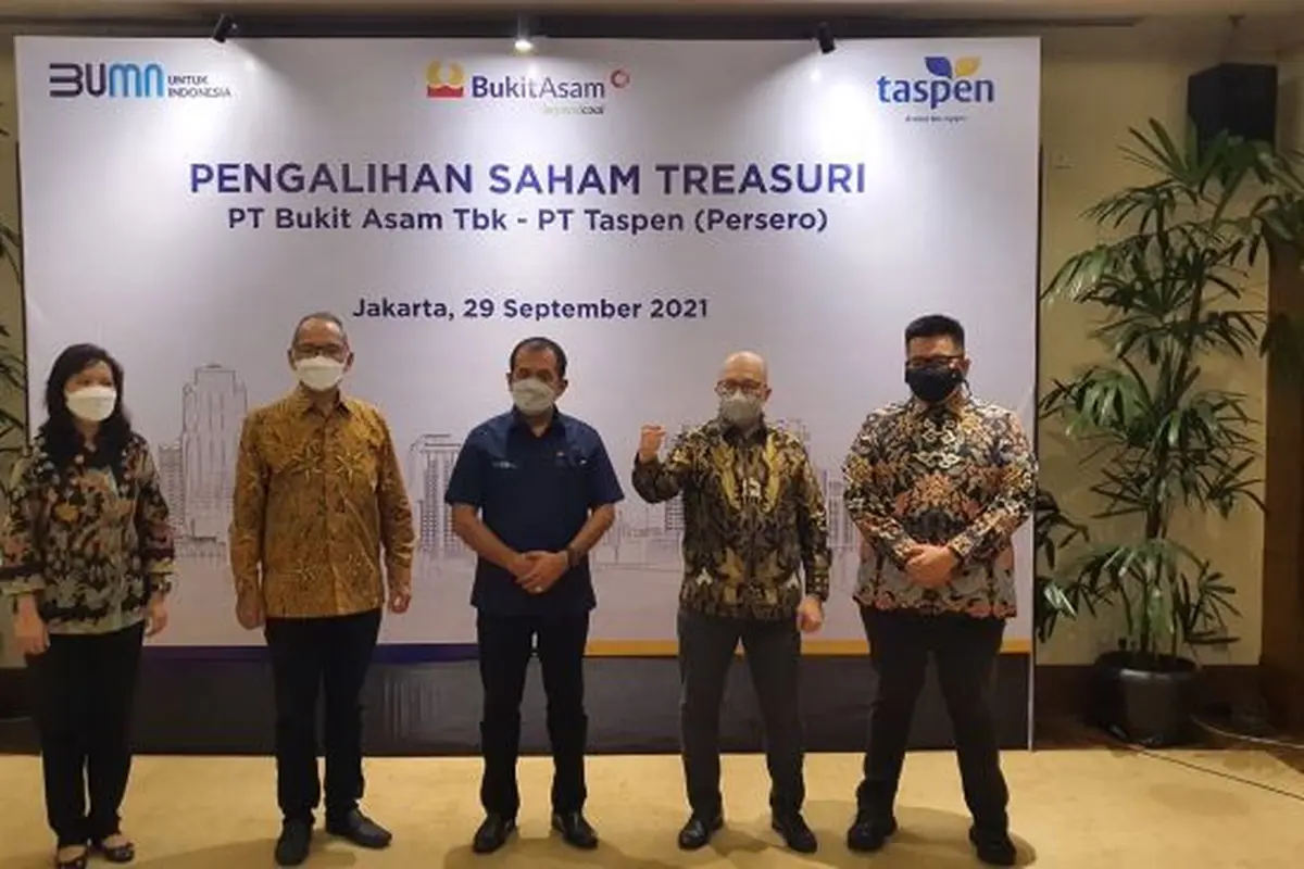 Pengalihan saham treasuri PT Bukit Asam Tbk-PT Taspen (Persero), Rabu (29/9/2021) (Dok: Istimewa)