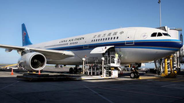 China Southern Tertunda di Auckland