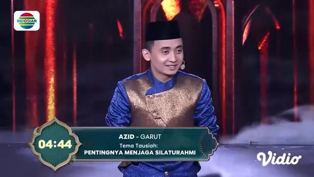 Aziz (Garut) membuka penampilan di AKSI Indonesia 2023
